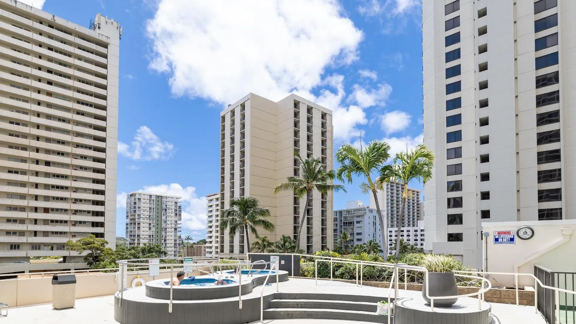 Remodeled 1Br Ocean View Condo With Free Parking! Honolulu Apartment