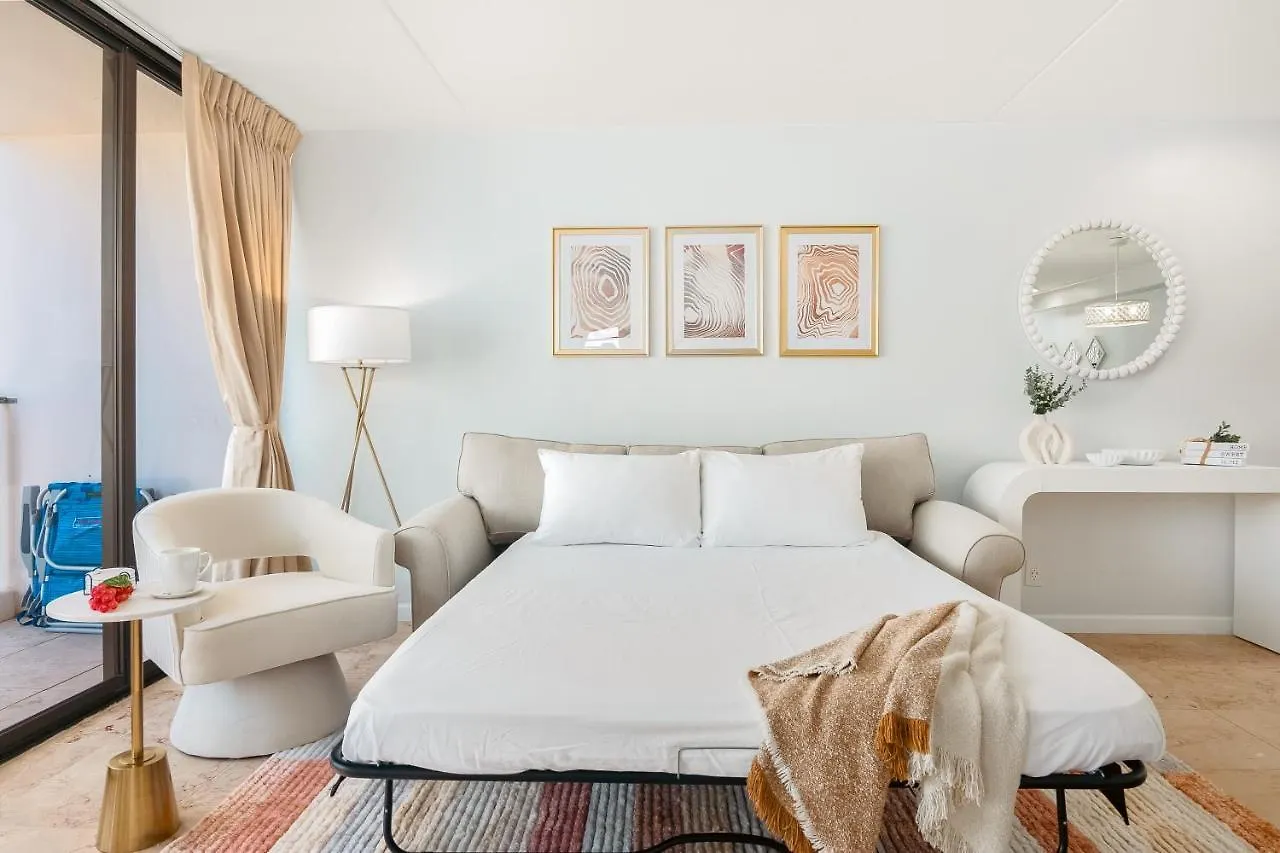 Remodeled 1Br Ocean View Condo With Free Parking! Honolulu Apartment
