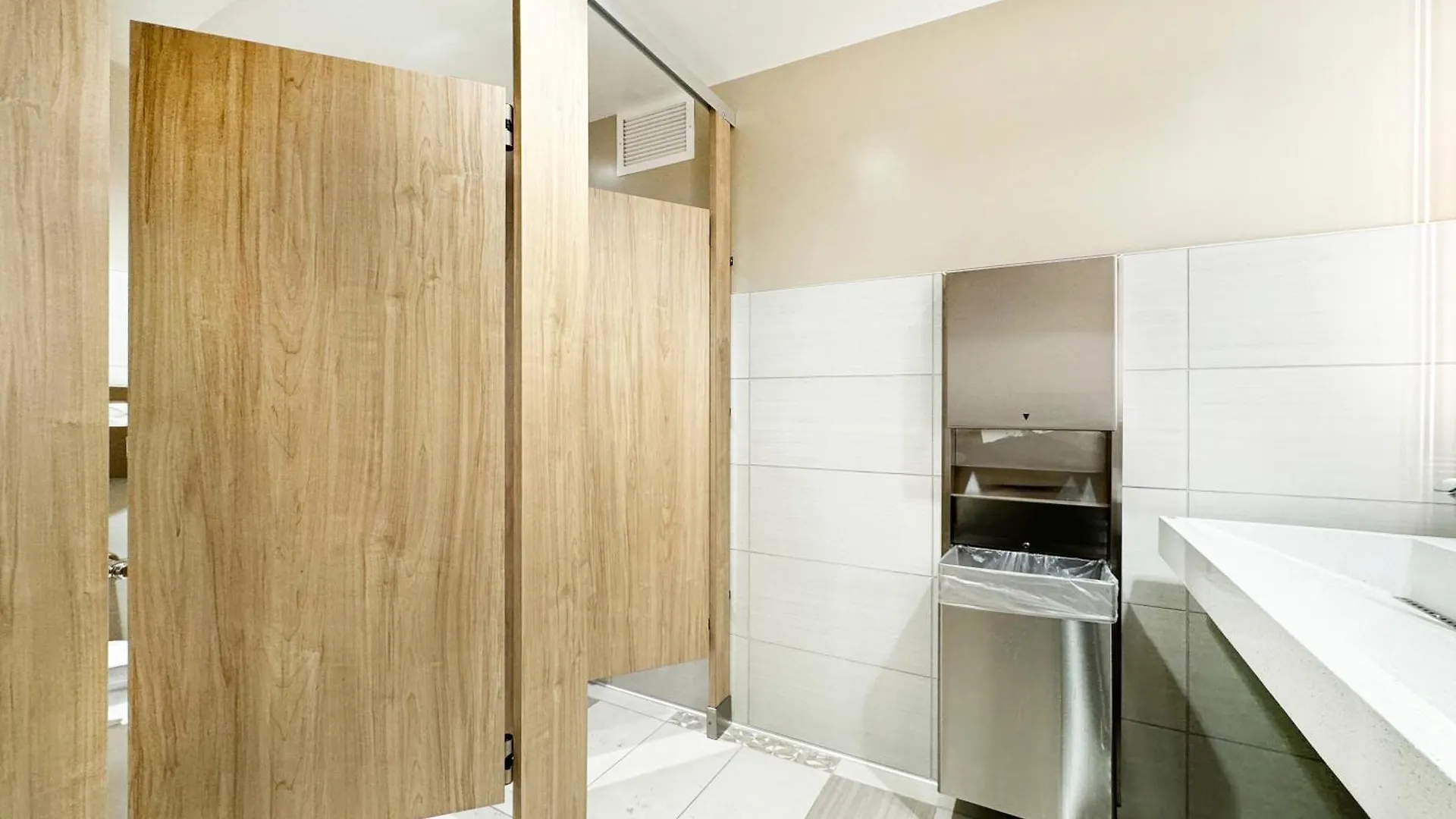 Remodeled 1Br Ocean View Condo With Free Parking! Honolulu 0*,